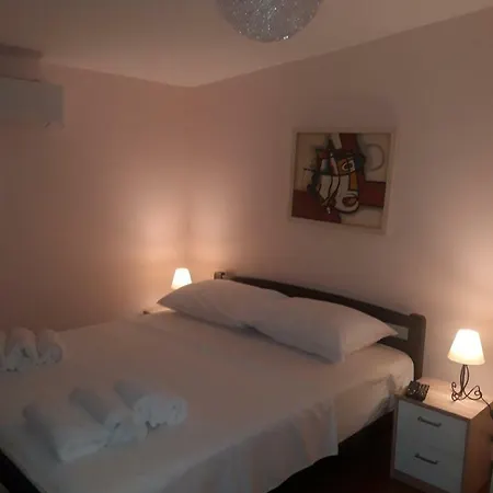 Lin Stone House In The Centar Apartment Split