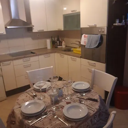 Apartment Lin Stone House In The Centar *